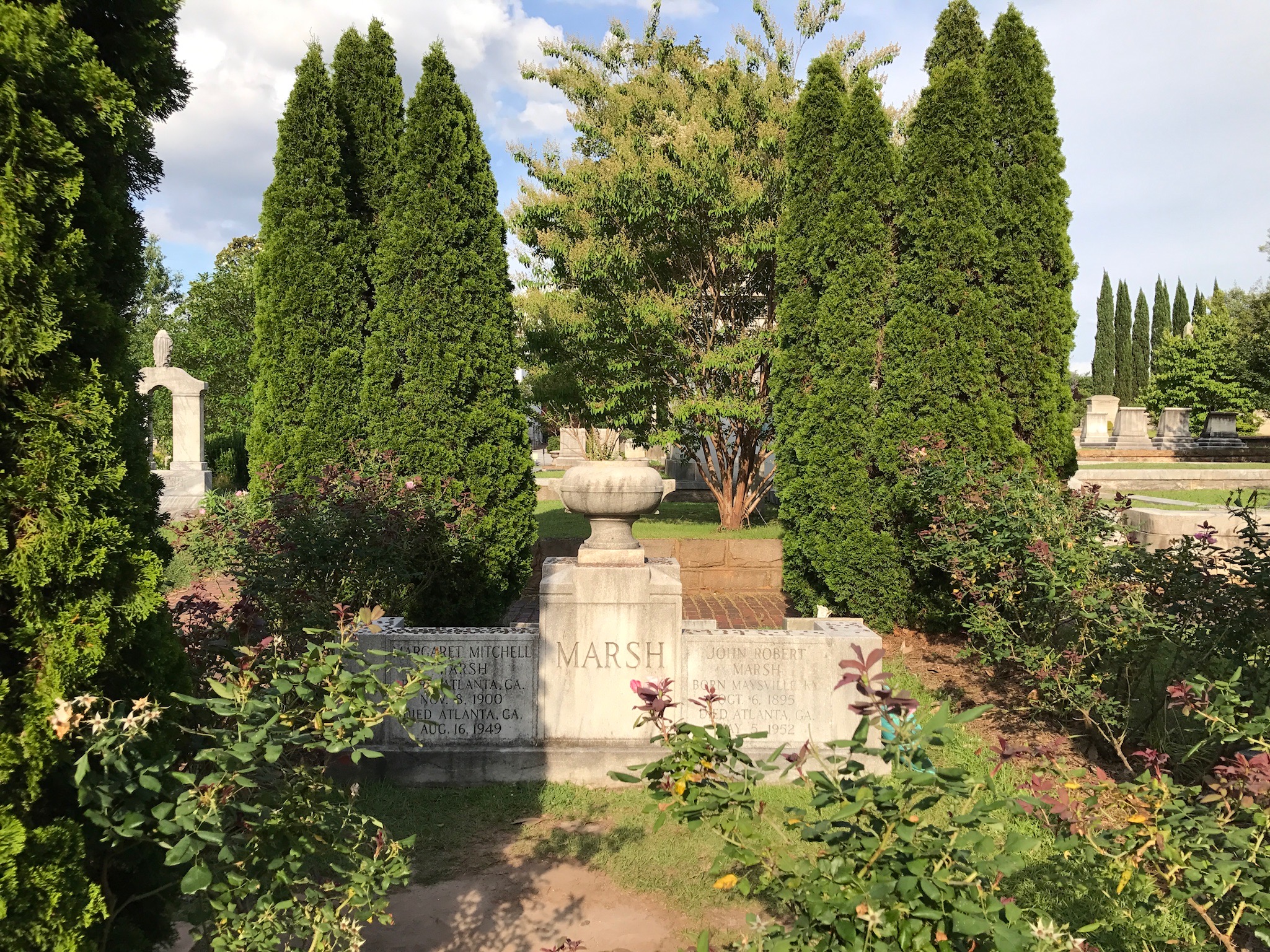 Margaret Mitchell Oakland Cemetery Grave