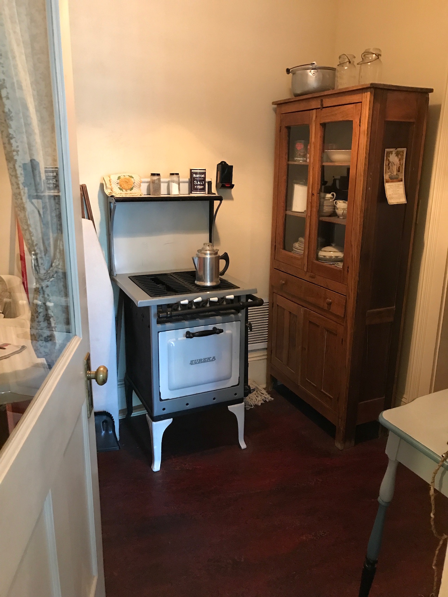 1940 kitchen 